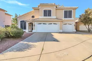 3347 E Rockwood Dr, Phoenix, AZ 85050 - Photo 1