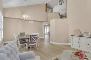 3347 E Rockwood Dr, Phoenix, AZ 85050 - Photo 3