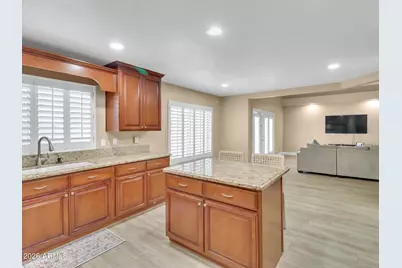 3347 E Rockwood Drive, Phoenix, AZ 85050 - Photo 9