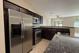 2725 E Mine Creek Rd, Phoenix, AZ 85024 - Photo 55