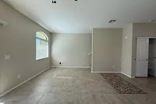 2725 E Mine Creek Rd, Phoenix, AZ 85024 - Photo 31