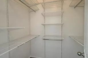 2725 E Mine Creek Rd, Phoenix, AZ 85024 - Photo 15