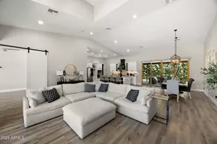 3927 N 13th Pl, Phoenix, AZ 85014 - Photo 11
