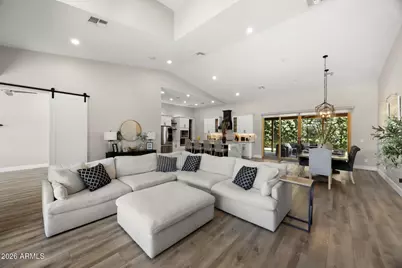 3927 N 13th Place, Phoenix, AZ 85014 - Photo 9