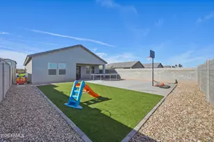 2022 E New Bonnet Ln, San Tan Valley, AZ 85140 - Photo 23