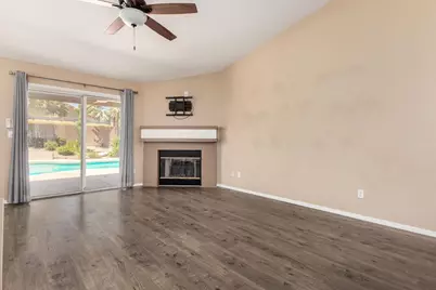 2412 E Wescott Drive, Phoenix, AZ 85050 - Photo 9