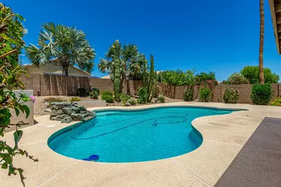 2412 E Wescott Drive, Phoenix, AZ 85050 - Photo 5