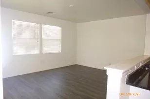 18436 W Nambe St, Goodyear, AZ 85338 - Photo 5