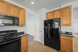 18436 W Nambe St, Goodyear, AZ 85338 - Photo 7