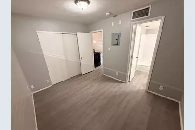 6802 W Glendale Avenue #Unit 8, Glendale, AZ 85303 - Photo 7