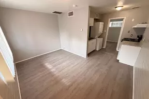 6802 W Glendale Ave, Glendale, AZ 85303 - Photo 5