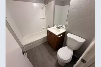 6802 W Glendale Avenue #Unit 8, Glendale, AZ 85303 - Photo 9