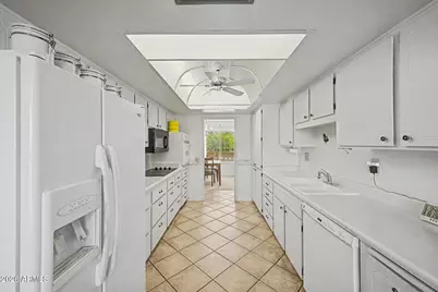 11069 W Winchester Drive, Sun City, AZ 85351 - Photo 11