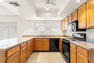 7309 W Canterbury Dr, Peoria, AZ 85345 - Photo 11