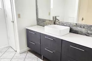 4320 E Morrow Dr, Phoenix, AZ 85050 - Photo 17