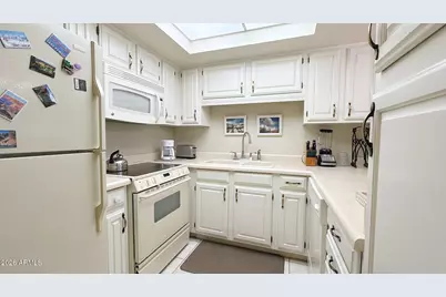 10330 W Thunderbird Boulevard #B203, Sun City, AZ 85351 - Photo 3