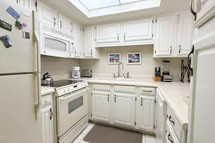 10330 W Thunderbird Blvd, Sun City, AZ 85351 - Photo 3