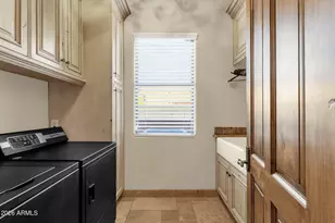 2529 E Vaughn Ct, Gilbert, AZ 85234 - Photo 43