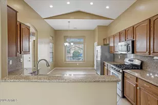 16679 W Saguaro Ln, Surprise, AZ 85388 - Photo 25