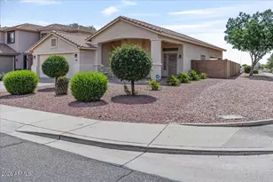 16679 W Saguaro Ln, Surprise, AZ 85388 - Photo 5