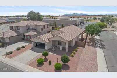 16679 W Saguaro Lane, Surprise, AZ 85388 - Photo 11