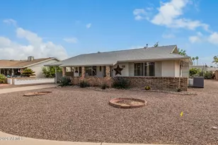 10506 W Sierra Dawn Dr, Sun City, AZ 85351 - Photo 3