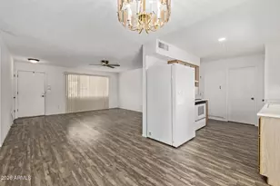 10506 W Sierra Dawn Dr, Sun City, AZ 85351 - Photo 11