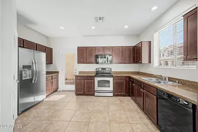 3905 S Napa Lane, Gilbert, AZ 85297 - Photo 11