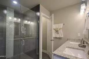 5735 S 12th Ln, Phoenix, AZ 85041 - Photo 5