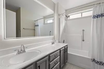 8708 W Golden Lane, Peoria, AZ 85345 - Photo 13