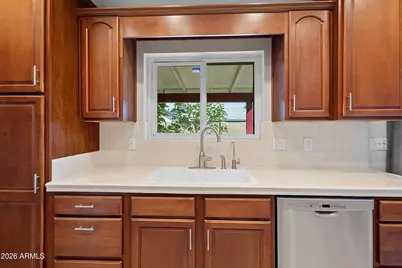 8708 W Golden Lane, Peoria, AZ 85345 - Photo 9