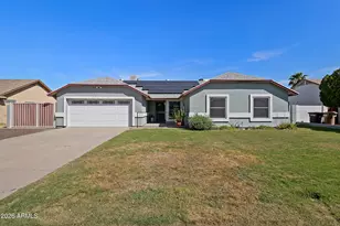 8708 W Golden Ln, Peoria, AZ 85345 - Photo 3