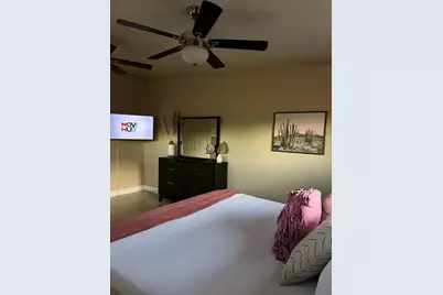 7501 E Minnezona Avenue, Scottsdale, AZ 85251 - Photo 11