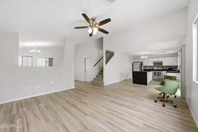 21862 N 40th Place, Phoenix, AZ 85050 - Photo 5