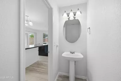 21862 N 40th Place, Phoenix, AZ 85050 - Photo 9