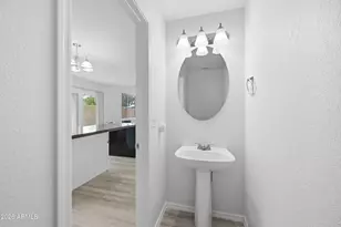 21862 N 40th Pl, Phoenix, AZ 85050 - Photo 9