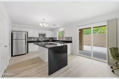 21862 N 40th Place, Phoenix, AZ 85050 - Photo 7