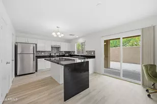 21862 N 40th Pl, Phoenix, AZ 85050 - Photo 7