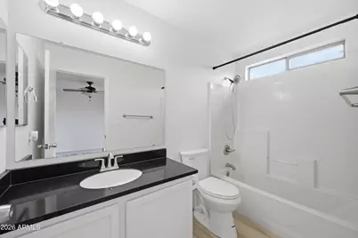 21862 N 40th Place, Phoenix, AZ 85050 - Photo 13