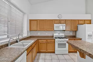 2078 N 132nd Dr, Goodyear, AZ 85395 - Photo 9