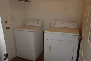 8553 W Sierra Vista Dr, Glendale, AZ 85305 - Photo 7