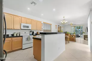 1802 E Donner Dr, Phoenix, AZ 85042 - Photo 15