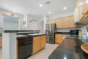 1802 E Donner Dr, Phoenix, AZ 85042 - Photo 13