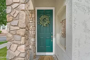 1802 E Donner Dr, Phoenix, AZ 85042 - Photo 5
