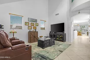 1802 E Donner Dr, Phoenix, AZ 85042 - Photo 9