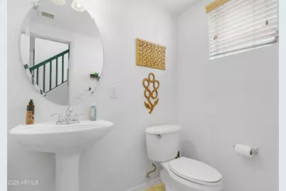 1802 E Donner Drive, Phoenix, AZ 85042 - Photo 9