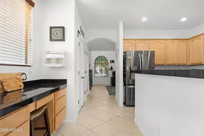 1802 E Donner Drive, Phoenix, AZ 85042 - Photo 15