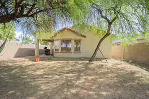 9377 W Milkweed Loop, Phoenix, AZ 85037 - Photo 15