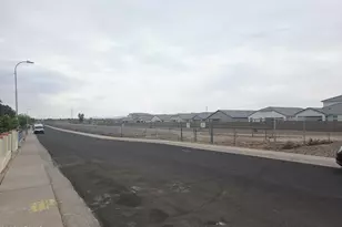 12531 W Rio Vista Ln, Avondale, AZ 85323 - Photo 3