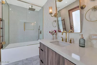 5812 N 44th Place, Phoenix, AZ 85018 - Photo 45